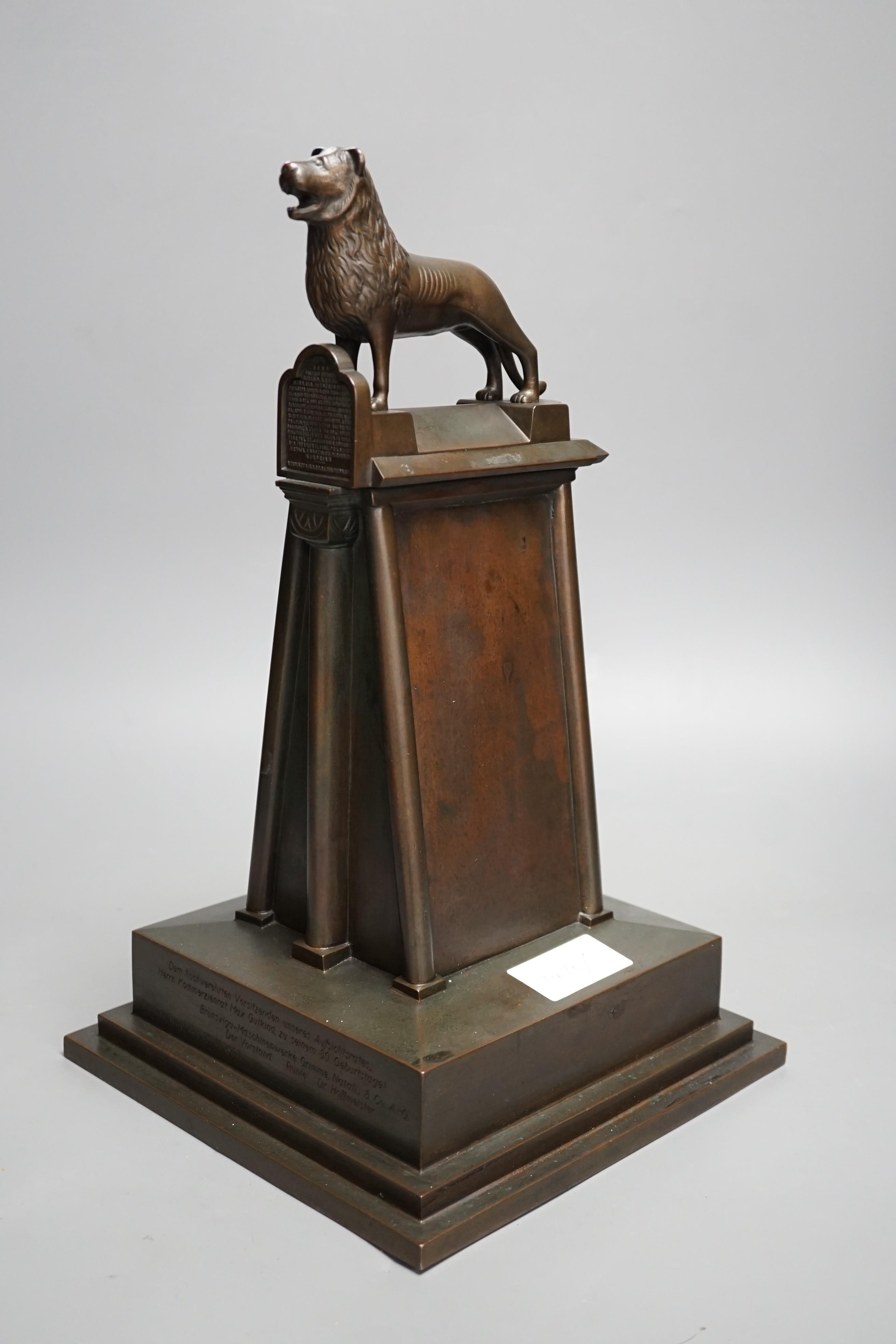 A 1920's bronze study of the original Brunswick Lion, 39cm